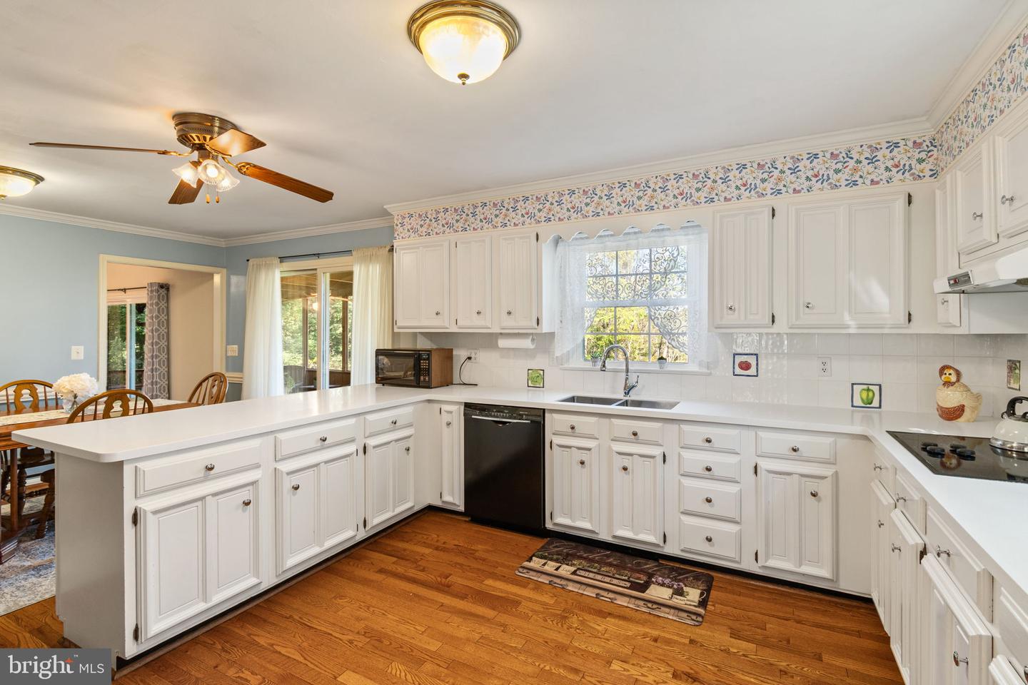 18371 SYDNOR HILL CT, LEESBURG, Virginia 20175, 4 Bedrooms Bedrooms, ,2 BathroomsBathrooms,Residential,For sale,18371 SYDNOR HILL CT,VALO2108180 MLS # VALO2108180