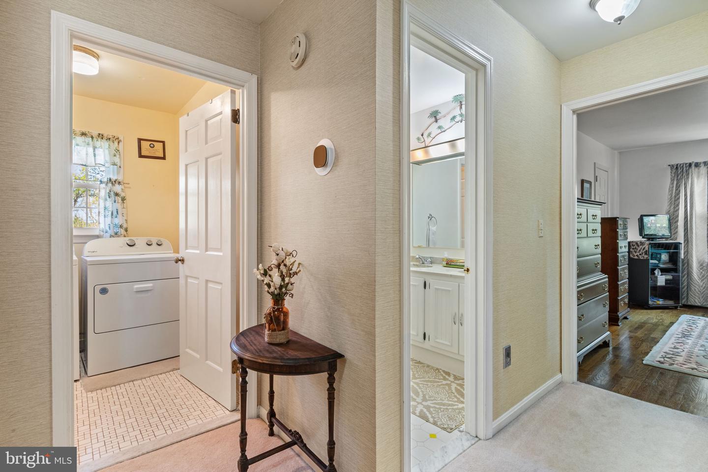 18371 SYDNOR HILL CT, LEESBURG, Virginia 20175, 4 Bedrooms Bedrooms, ,2 BathroomsBathrooms,Residential,For sale,18371 SYDNOR HILL CT,VALO2108180 MLS # VALO2108180
