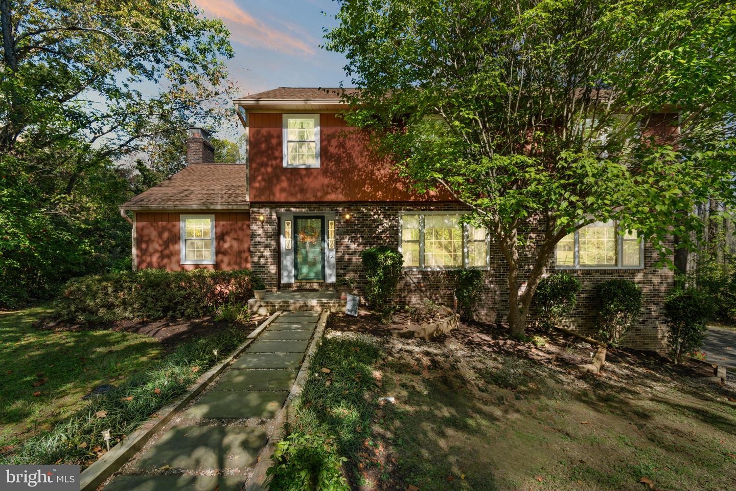18371 SYDNOR HILL CT, LEESBURG, Virginia 20175, 4 Bedrooms Bedrooms, ,2 BathroomsBathrooms,Residential,For sale,18371 SYDNOR HILL CT,VALO2108180 MLS # VALO2108180