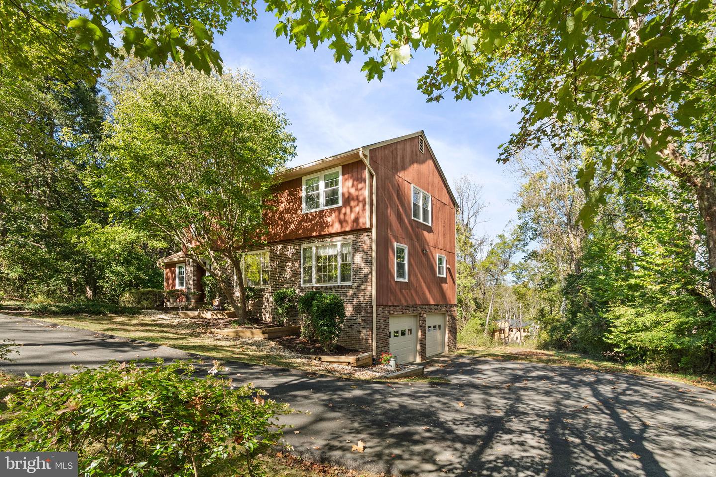 18371 SYDNOR HILL CT, LEESBURG, Virginia 20175, 4 Bedrooms Bedrooms, ,2 BathroomsBathrooms,Residential,For sale,18371 SYDNOR HILL CT,VALO2108180 MLS # VALO2108180