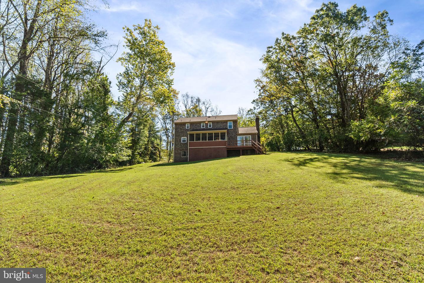 18371 SYDNOR HILL CT, LEESBURG, Virginia 20175, 4 Bedrooms Bedrooms, ,2 BathroomsBathrooms,Residential,For sale,18371 SYDNOR HILL CT,VALO2108180 MLS # VALO2108180