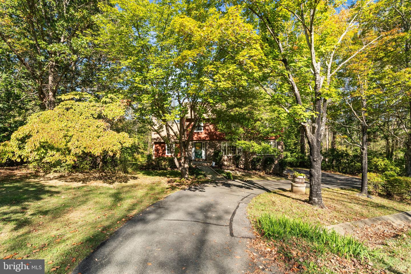 18371 SYDNOR HILL CT, LEESBURG, Virginia 20175, 4 Bedrooms Bedrooms, ,2 BathroomsBathrooms,Residential,For sale,18371 SYDNOR HILL CT,VALO2108180 MLS # VALO2108180