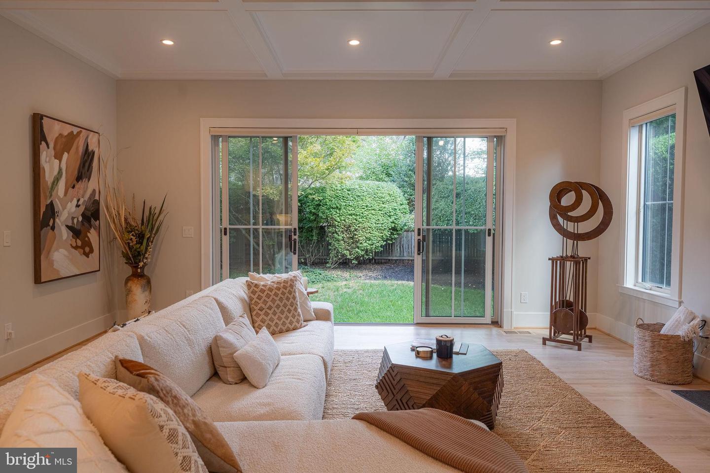 7000 HECTOR RD, MCLEAN, Virginia 22101, 6 Bedrooms Bedrooms, ,6 BathroomsBathrooms,Residential,For sale,7000 HECTOR RD,VAFX2272638 MLS # VAFX2272638