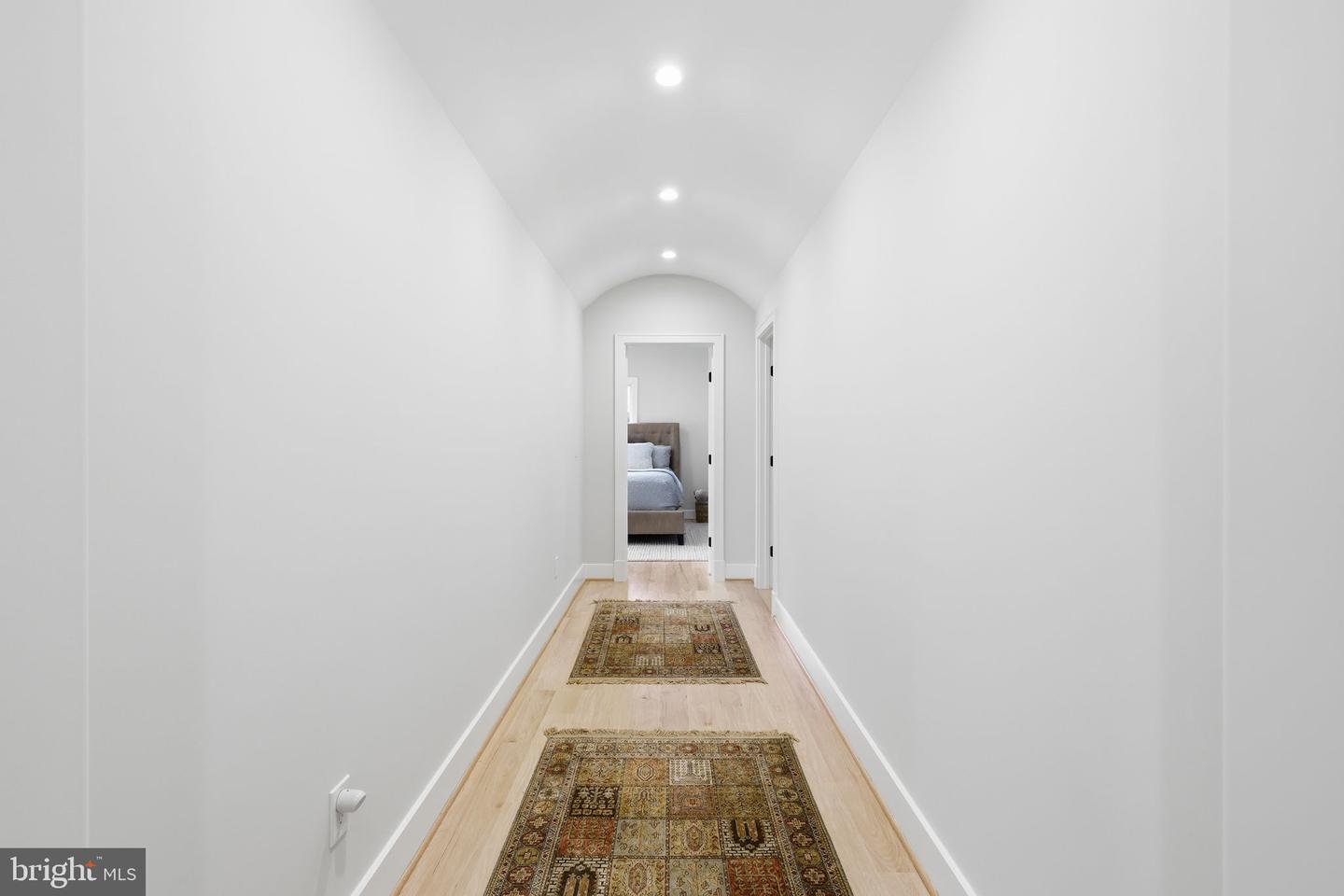 7000 HECTOR RD, MCLEAN, Virginia 22101, 6 Bedrooms Bedrooms, ,6 BathroomsBathrooms,Residential,For sale,7000 HECTOR RD,VAFX2272638 MLS # VAFX2272638