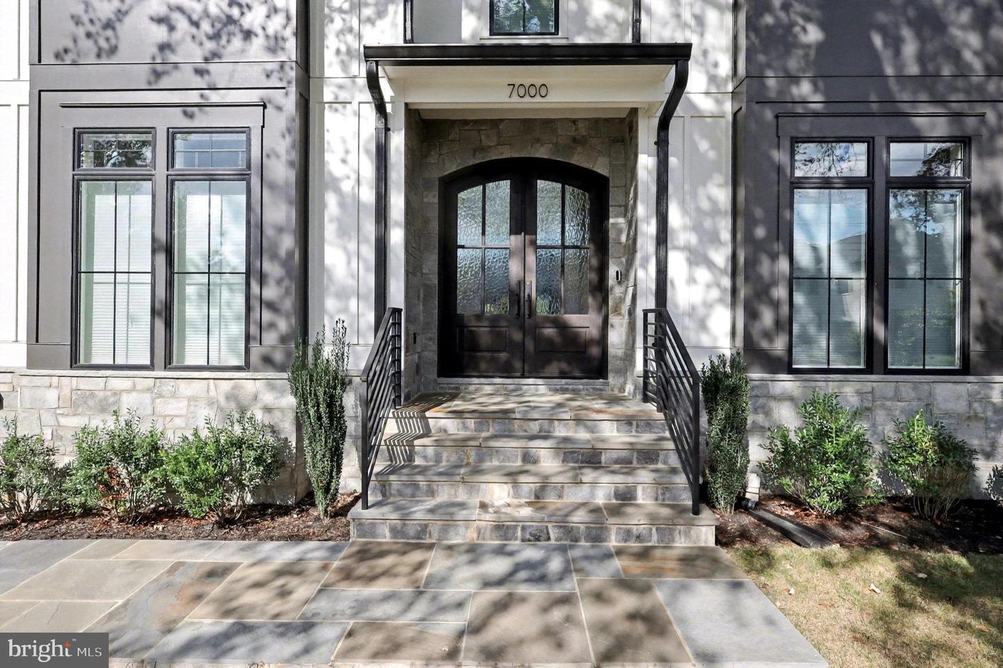 7000 HECTOR RD, MCLEAN, Virginia 22101, 6 Bedrooms Bedrooms, ,6 BathroomsBathrooms,Residential,For sale,7000 HECTOR RD,VAFX2272638 MLS # VAFX2272638