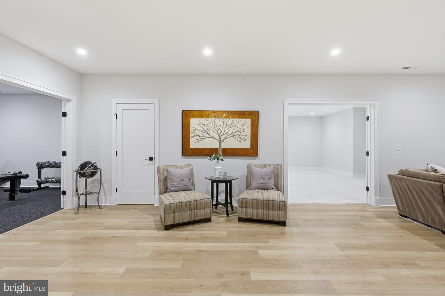 7000 HECTOR RD, MCLEAN, Virginia 22101, 6 Bedrooms Bedrooms, ,6 BathroomsBathrooms,Residential,For sale,7000 HECTOR RD,VAFX2272638 MLS # VAFX2272638