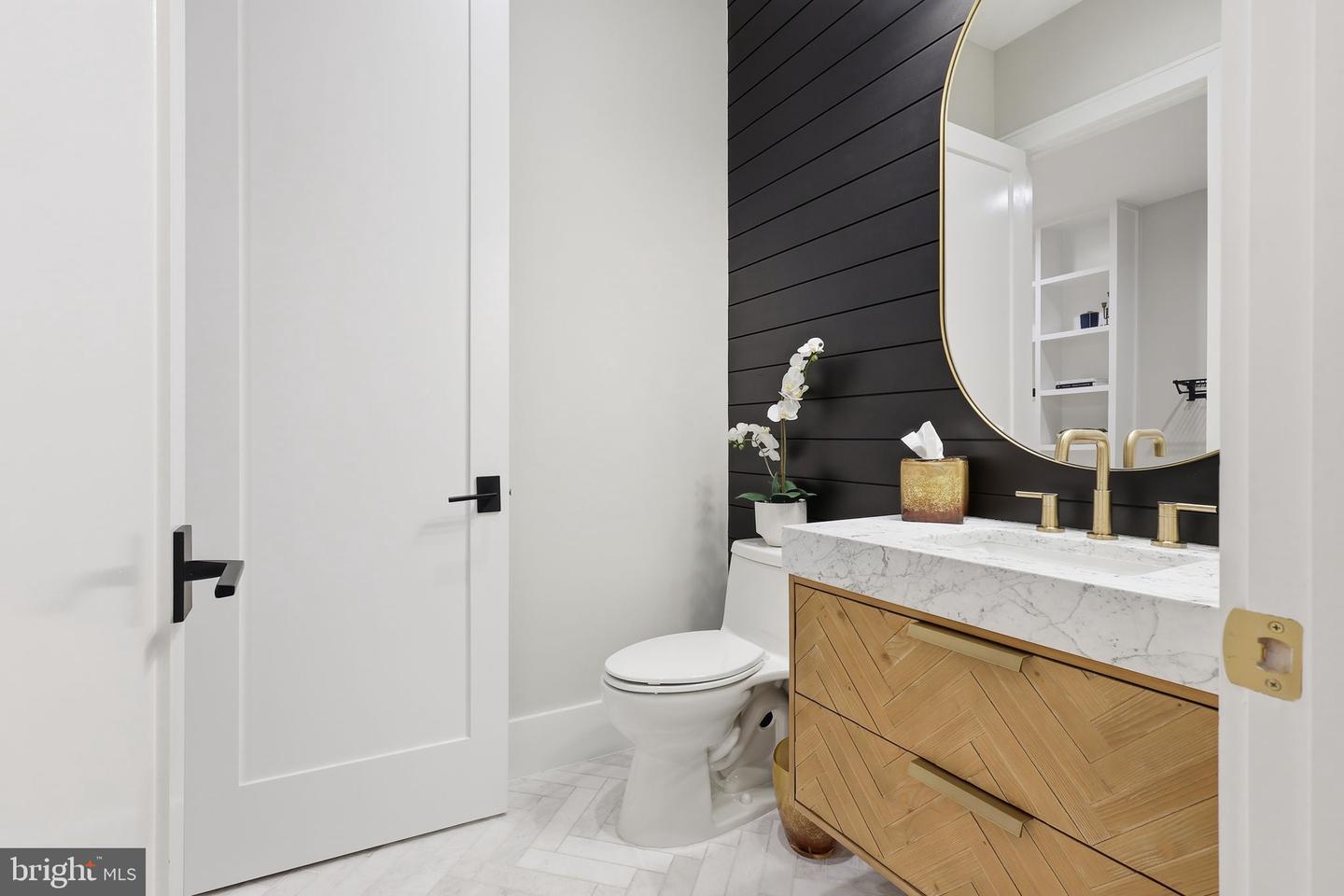 7000 HECTOR RD, MCLEAN, Virginia 22101, 6 Bedrooms Bedrooms, ,6 BathroomsBathrooms,Residential,For sale,7000 HECTOR RD,VAFX2272638 MLS # VAFX2272638