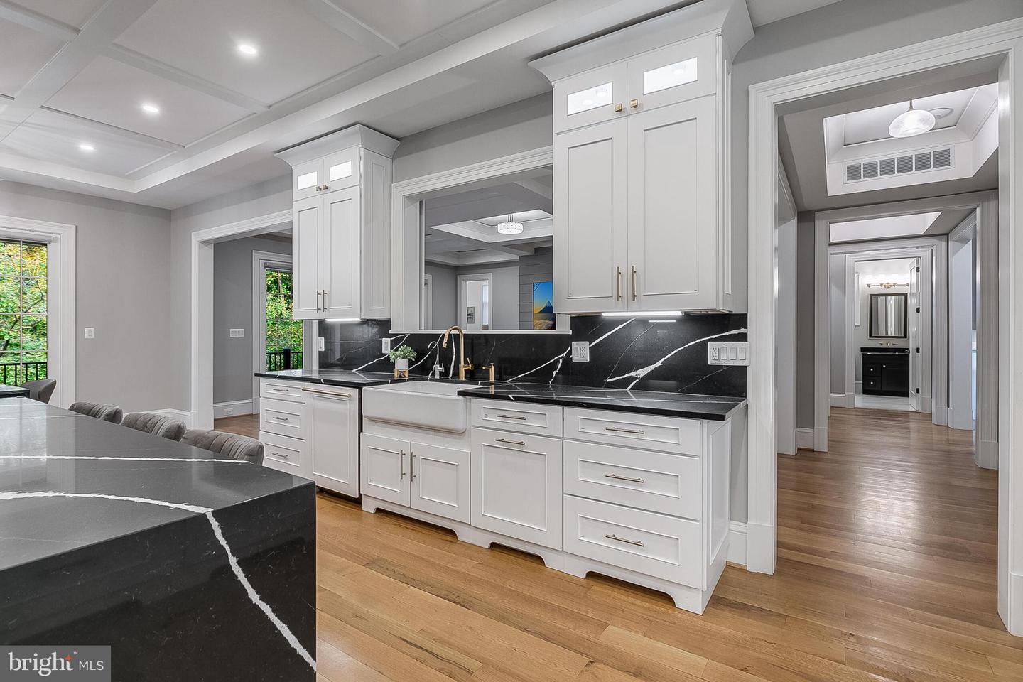 7002 RIVER OAKS DR, MCLEAN, Virginia 22101, 6 Bedrooms Bedrooms, ,6 BathroomsBathrooms,Residential,For sale,7002 RIVER OAKS DR,VAFX2272640 MLS # VAFX2272640