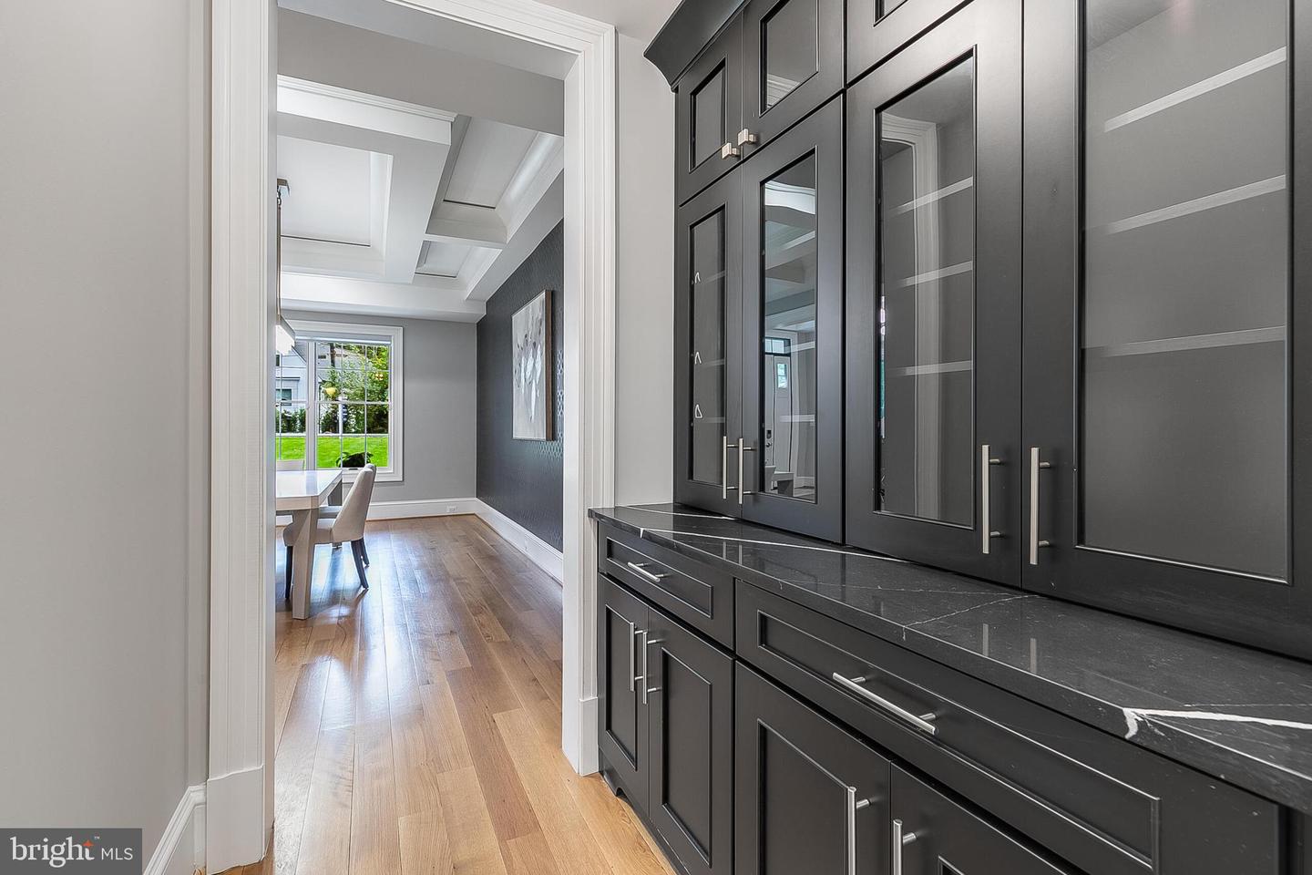 7002 RIVER OAKS DR, MCLEAN, Virginia 22101, 6 Bedrooms Bedrooms, ,6 BathroomsBathrooms,Residential,For sale,7002 RIVER OAKS DR,VAFX2272640 MLS # VAFX2272640