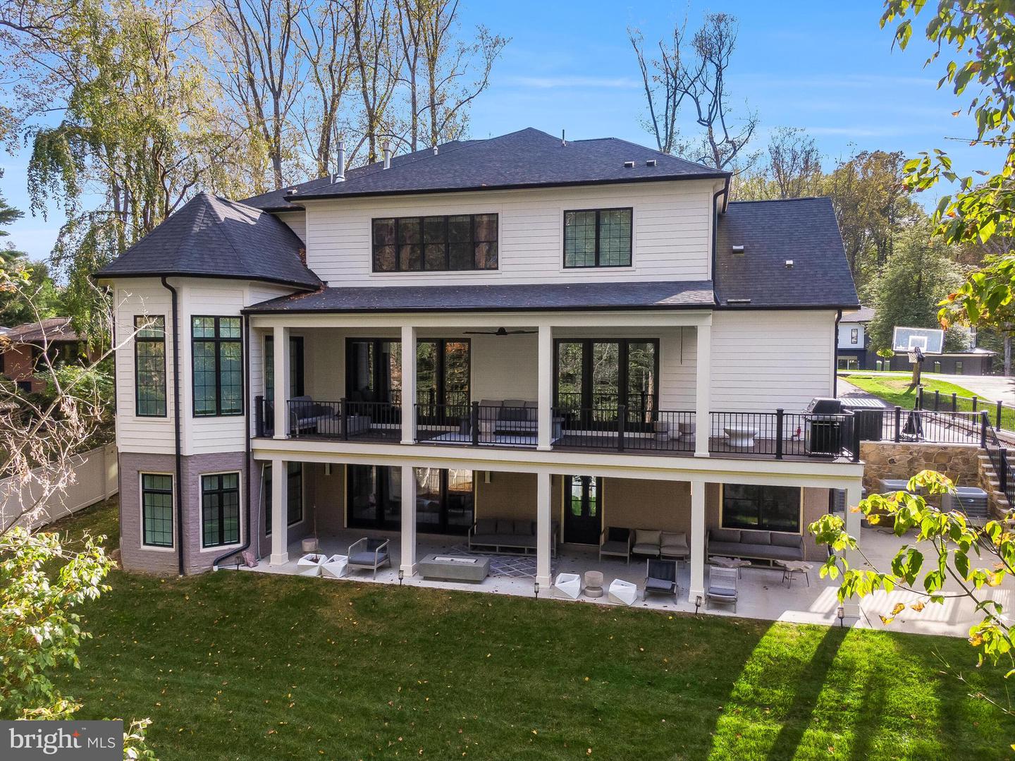 7002 RIVER OAKS DR, MCLEAN, Virginia 22101, 6 Bedrooms Bedrooms, ,6 BathroomsBathrooms,Residential,For sale,7002 RIVER OAKS DR,VAFX2272640 MLS # VAFX2272640
