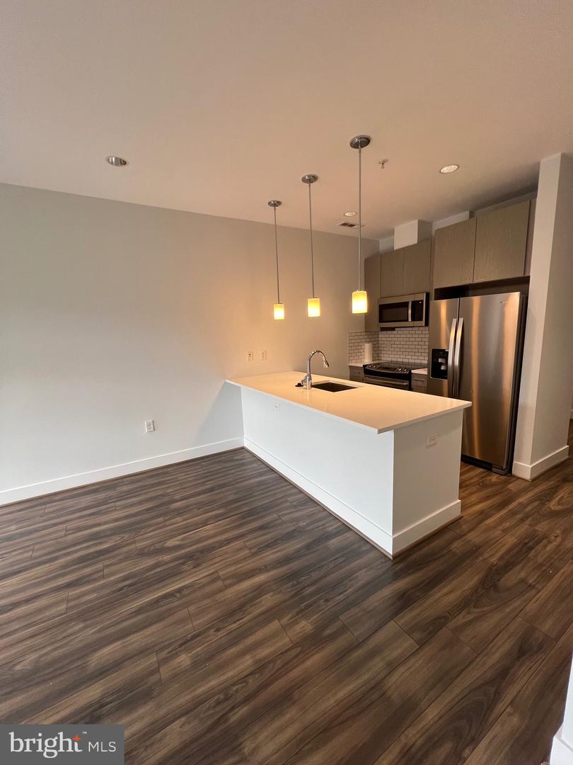 1111 ORREN ST NE #302, WASHINGTON, District Of Columbia 20002, 1 Bedroom Bedrooms, ,1 BathroomBathrooms,Residential,For sale,1111 ORREN ST NE #302,DCDC2225624 MLS # DCDC2225624