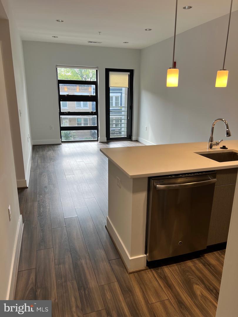 1111 ORREN ST NE #302, WASHINGTON, District Of Columbia 20002, 1 Bedroom Bedrooms, ,1 BathroomBathrooms,Residential,For sale,1111 ORREN ST NE #302,DCDC2225624 MLS # DCDC2225624