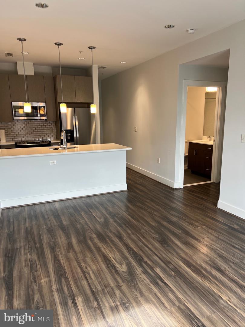 1111 ORREN ST NE #302, WASHINGTON, District Of Columbia 20002, 1 Bedroom Bedrooms, ,1 BathroomBathrooms,Residential,For sale,1111 ORREN ST NE #302,DCDC2225624 MLS # DCDC2225624
