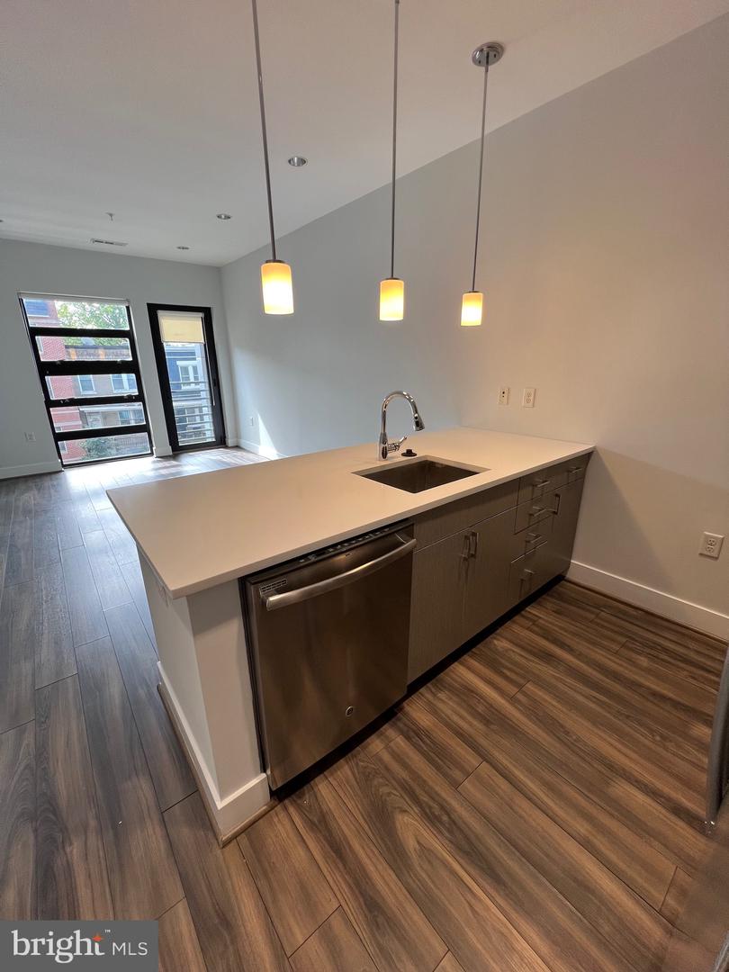 1111 ORREN ST NE #302, WASHINGTON, District Of Columbia 20002, 1 Bedroom Bedrooms, ,1 BathroomBathrooms,Residential,For sale,1111 ORREN ST NE #302,DCDC2225624 MLS # DCDC2225624