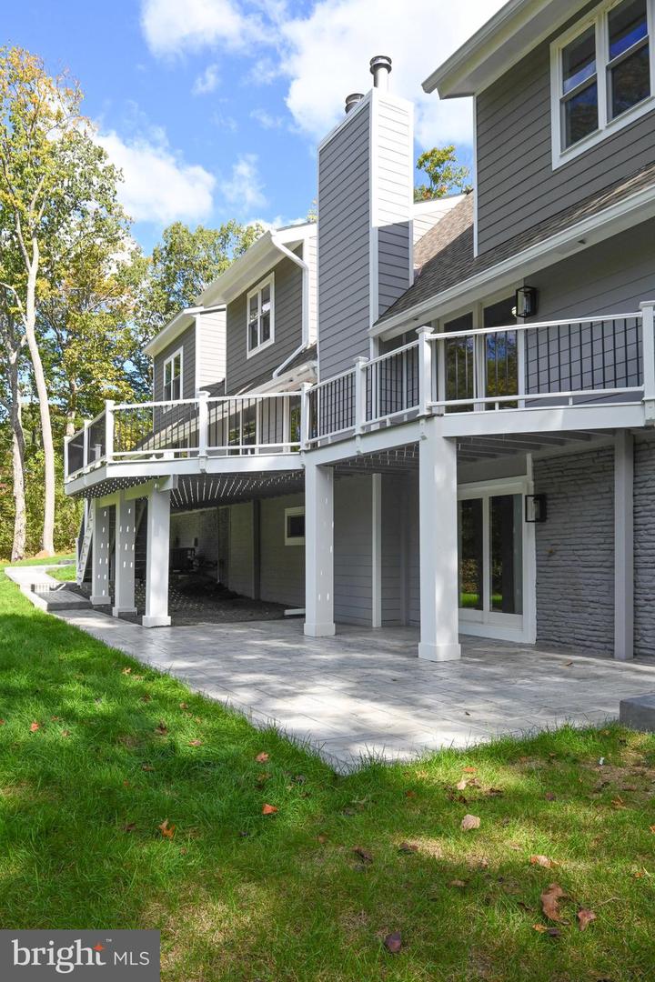 10900 HUNTER STATION RD, VIENNA, Virginia 22181, 4 Bedrooms Bedrooms, ,7 BathroomsBathrooms,Residential,For sale,10900 HUNTER STATION RD,VAFX2272866 MLS # VAFX2272866