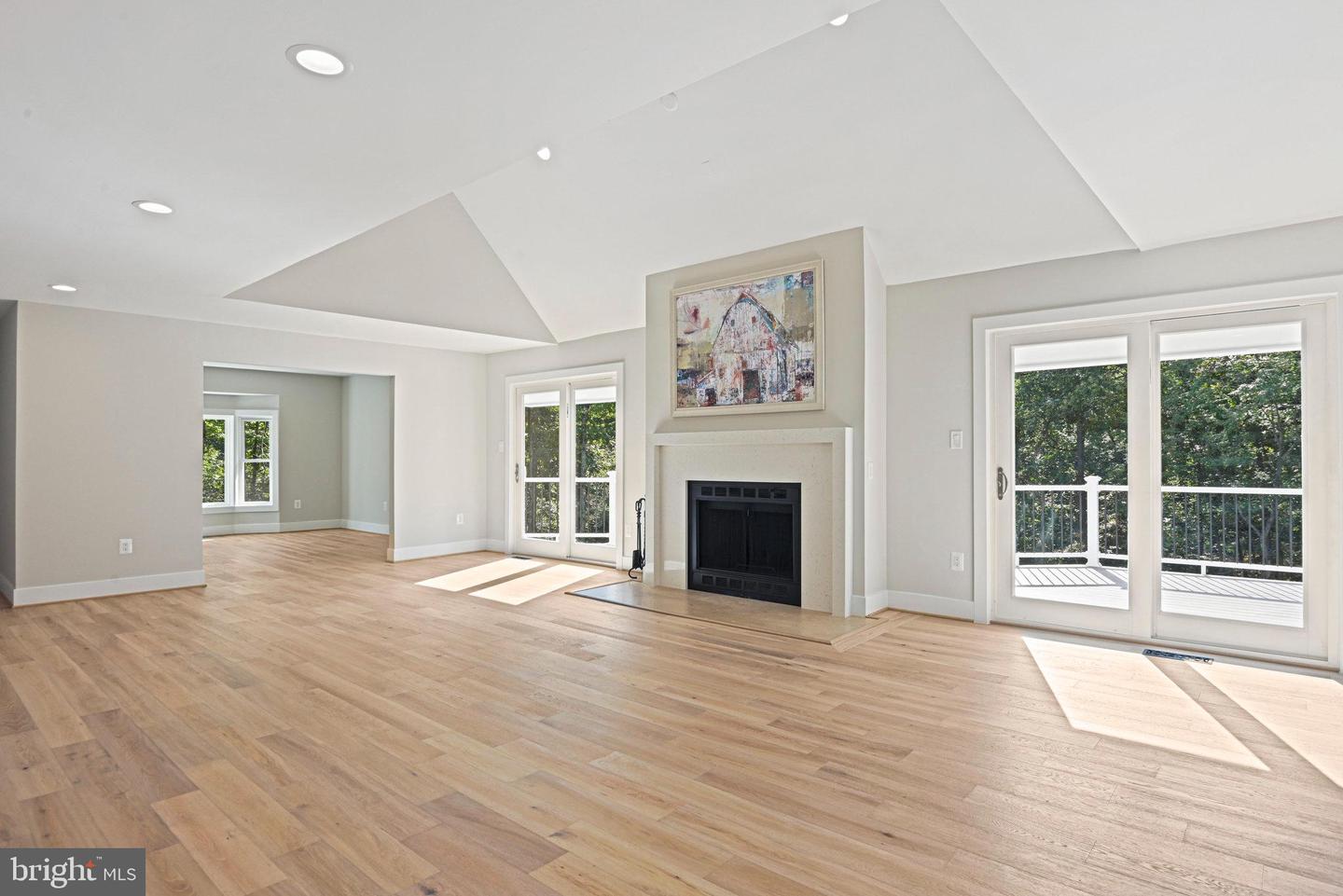 10900 HUNTER STATION RD, VIENNA, Virginia 22181, 4 Bedrooms Bedrooms, ,7 BathroomsBathrooms,Residential,For sale,10900 HUNTER STATION RD,VAFX2272866 MLS # VAFX2272866