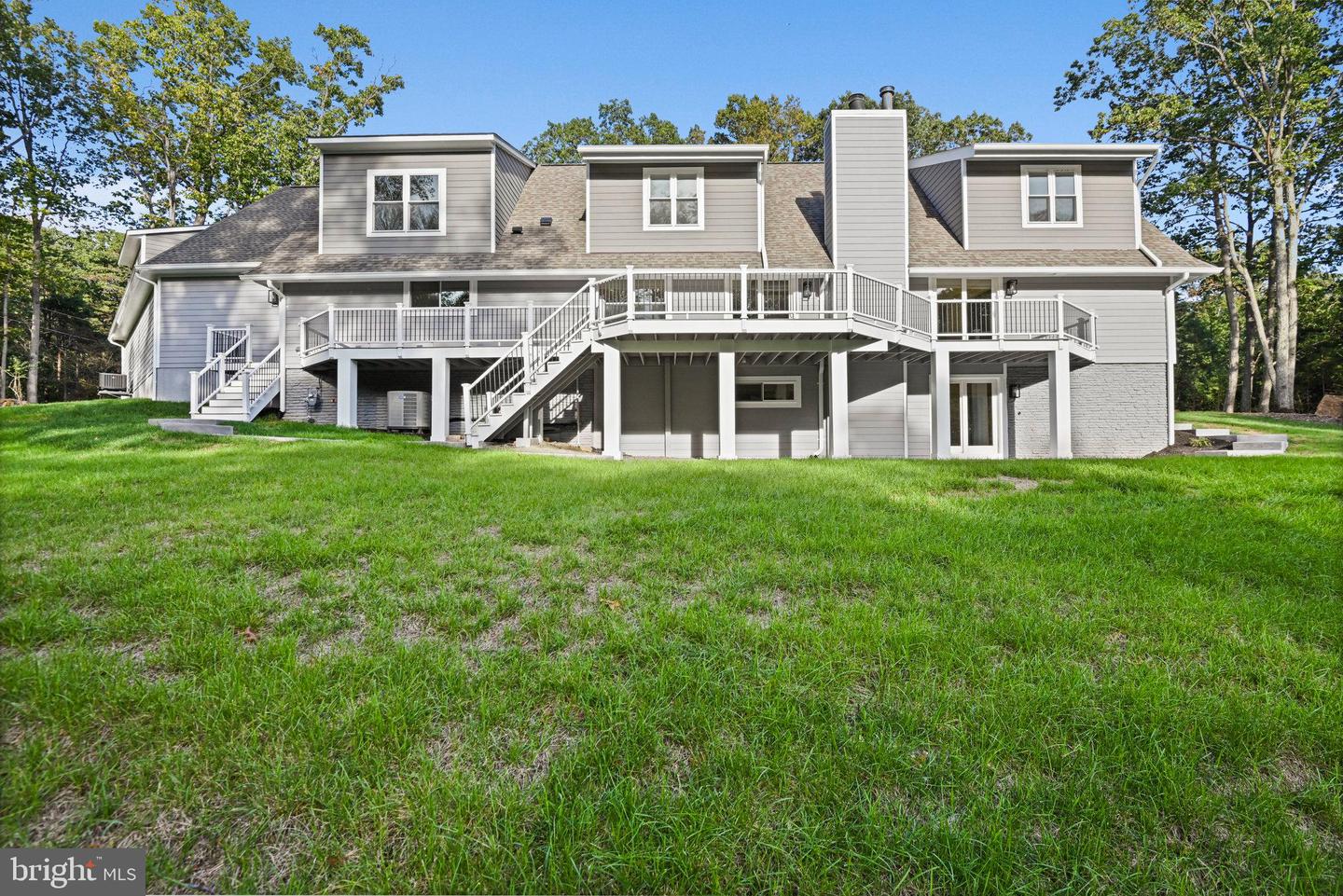 10900 HUNTER STATION RD, VIENNA, Virginia 22181, 4 Bedrooms Bedrooms, ,7 BathroomsBathrooms,Residential,For sale,10900 HUNTER STATION RD,VAFX2272866 MLS # VAFX2272866