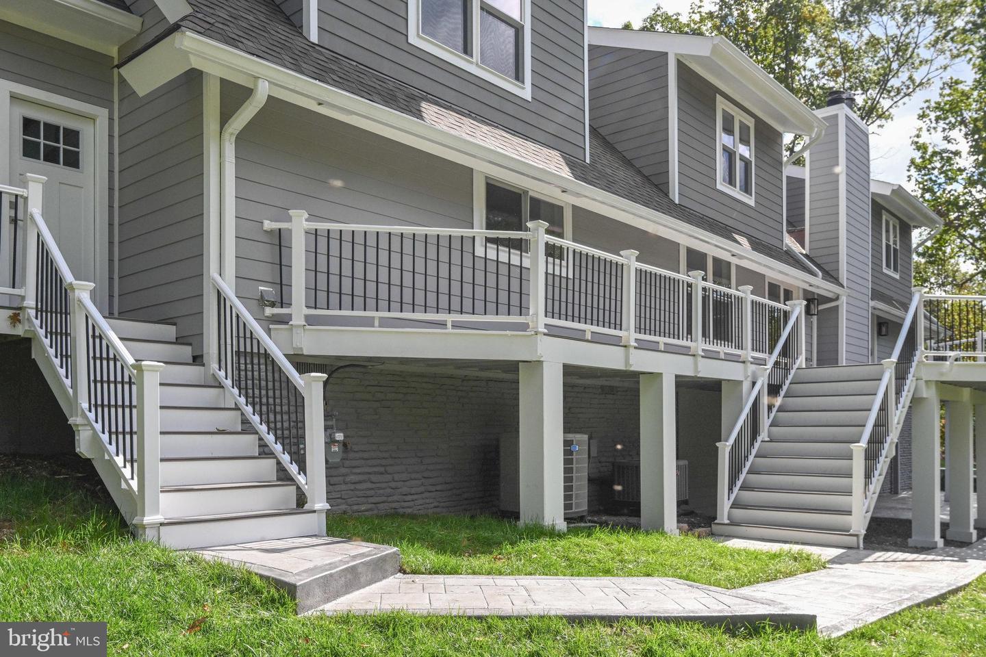 10900 HUNTER STATION RD, VIENNA, Virginia 22181, 4 Bedrooms Bedrooms, ,7 BathroomsBathrooms,Residential,For sale,10900 HUNTER STATION RD,VAFX2272866 MLS # VAFX2272866