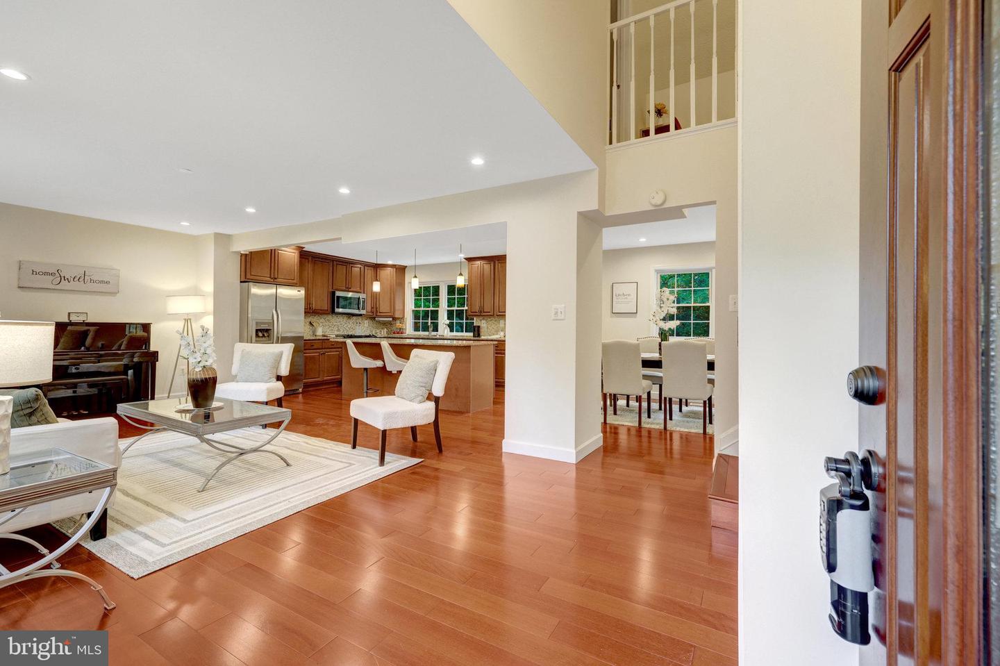 1827 POST OAK TRL, RESTON, Virginia 20191, 5 Bedrooms Bedrooms, ,3 BathroomsBathrooms,Residential,For sale,1827 POST OAK TRL,VAFX2272944 MLS # VAFX2272944