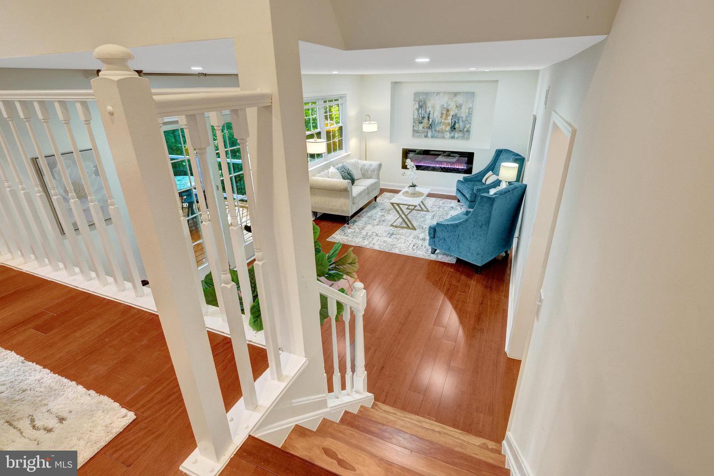 1827 POST OAK TRL, RESTON, Virginia 20191, 5 Bedrooms Bedrooms, ,3 BathroomsBathrooms,Residential,For sale,1827 POST OAK TRL,VAFX2272944 MLS # VAFX2272944