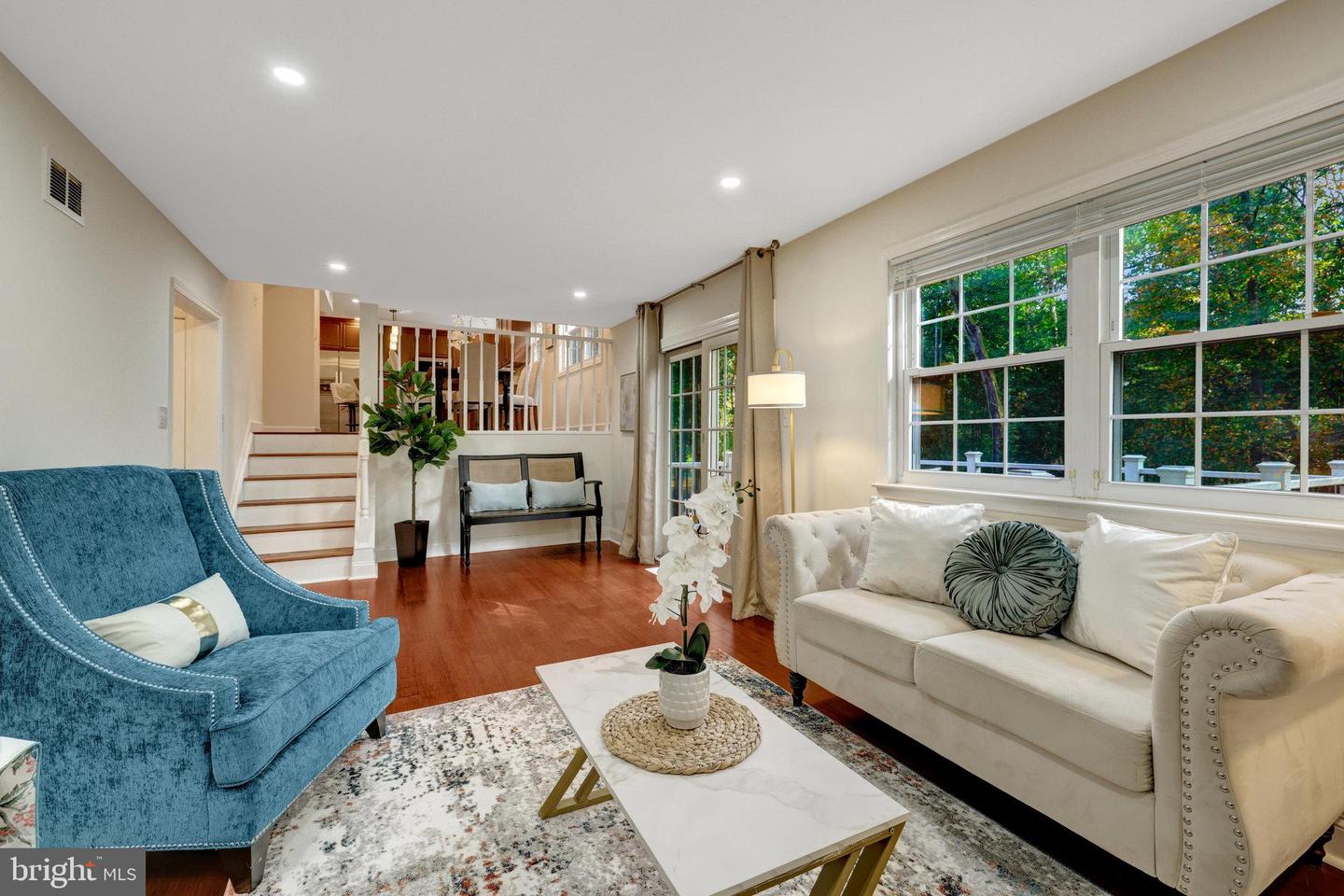 1827 POST OAK TRL, RESTON, Virginia 20191, 5 Bedrooms Bedrooms, ,3 BathroomsBathrooms,Residential,For sale,1827 POST OAK TRL,VAFX2272944 MLS # VAFX2272944