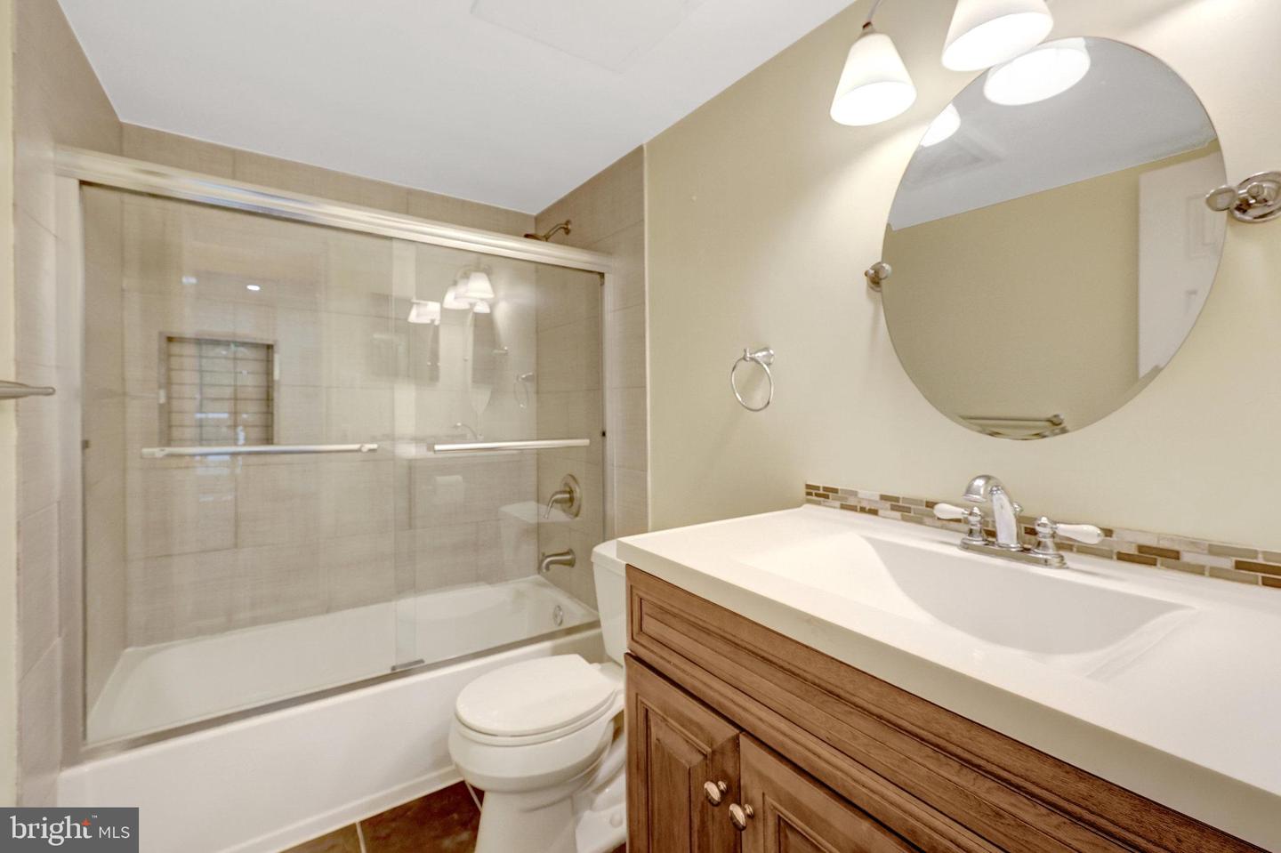 1827 POST OAK TRL, RESTON, Virginia 20191, 5 Bedrooms Bedrooms, ,3 BathroomsBathrooms,Residential,For sale,1827 POST OAK TRL,VAFX2272944 MLS # VAFX2272944