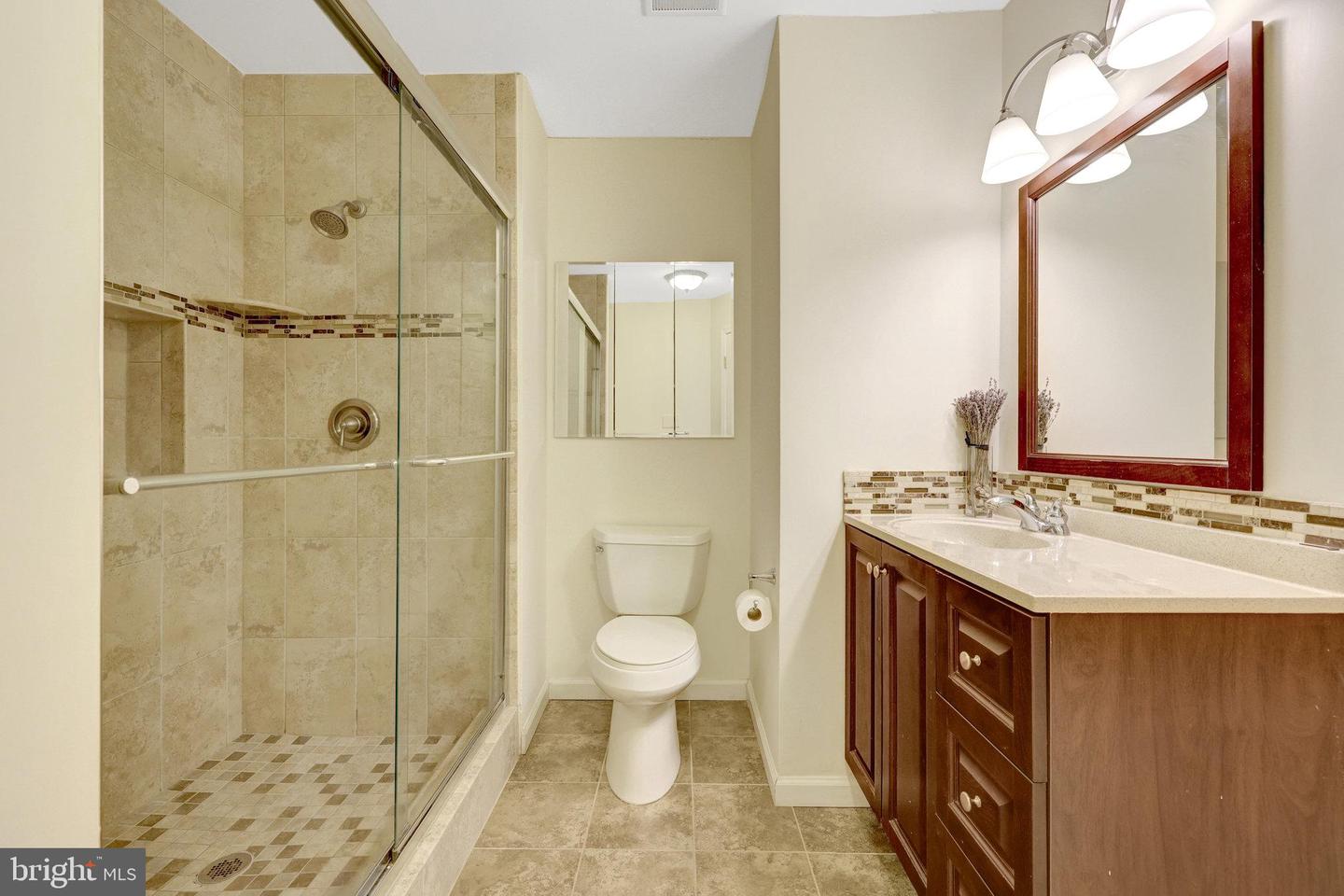 1827 POST OAK TRL, RESTON, Virginia 20191, 5 Bedrooms Bedrooms, ,3 BathroomsBathrooms,Residential,For sale,1827 POST OAK TRL,VAFX2272944 MLS # VAFX2272944