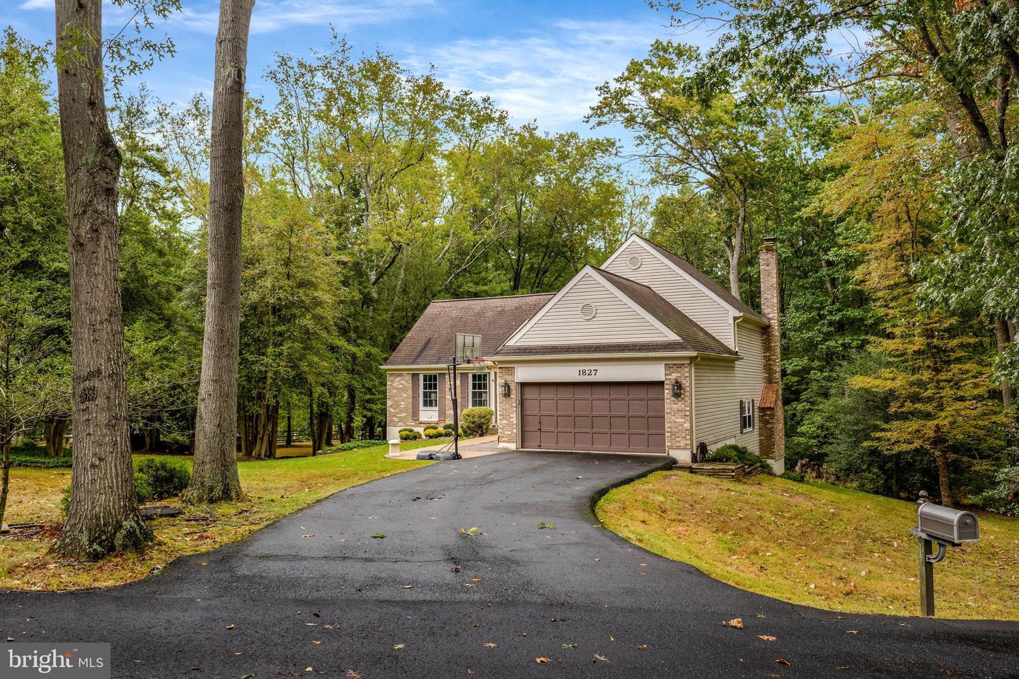 1827 POST OAK TRL, RESTON, Virginia 20191, 5 Bedrooms Bedrooms, ,3 BathroomsBathrooms,Residential,For sale,1827 POST OAK TRL,VAFX2272944 MLS # VAFX2272944
