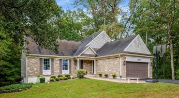 1827 POST OAK TRL, RESTON, Virginia 20191, 5 Bedrooms Bedrooms, ,3 BathroomsBathrooms,Residential,For sale,1827 POST OAK TRL,VAFX2272944 MLS # VAFX2272944