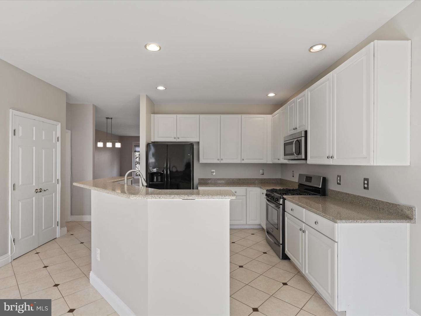18788 TRIDENT SQ, LEESBURG, Virginia 20176, 3 Bedrooms Bedrooms, ,2 BathroomsBathrooms,Residential,For sale,18788 TRIDENT SQ,VALO2108510 MLS # VALO2108510