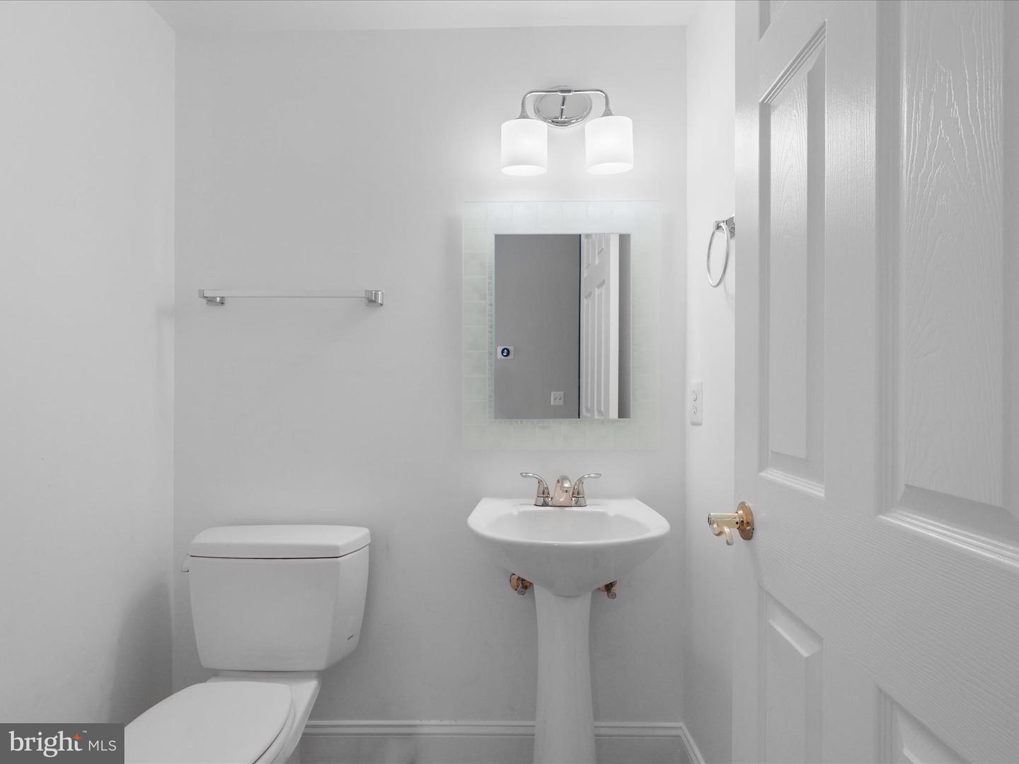 18788 TRIDENT SQ, LEESBURG, Virginia 20176, 3 Bedrooms Bedrooms, ,2 BathroomsBathrooms,Residential,For sale,18788 TRIDENT SQ,VALO2108510 MLS # VALO2108510