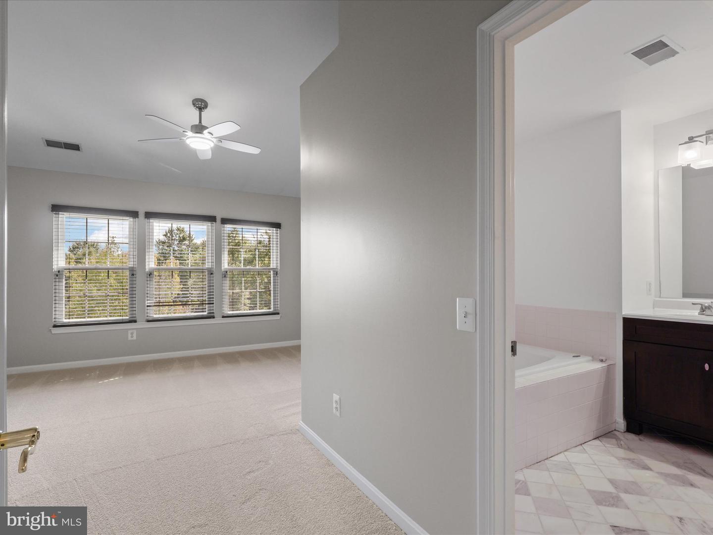 18788 TRIDENT SQ, LEESBURG, Virginia 20176, 3 Bedrooms Bedrooms, ,2 BathroomsBathrooms,Residential,For sale,18788 TRIDENT SQ,VALO2108510 MLS # VALO2108510