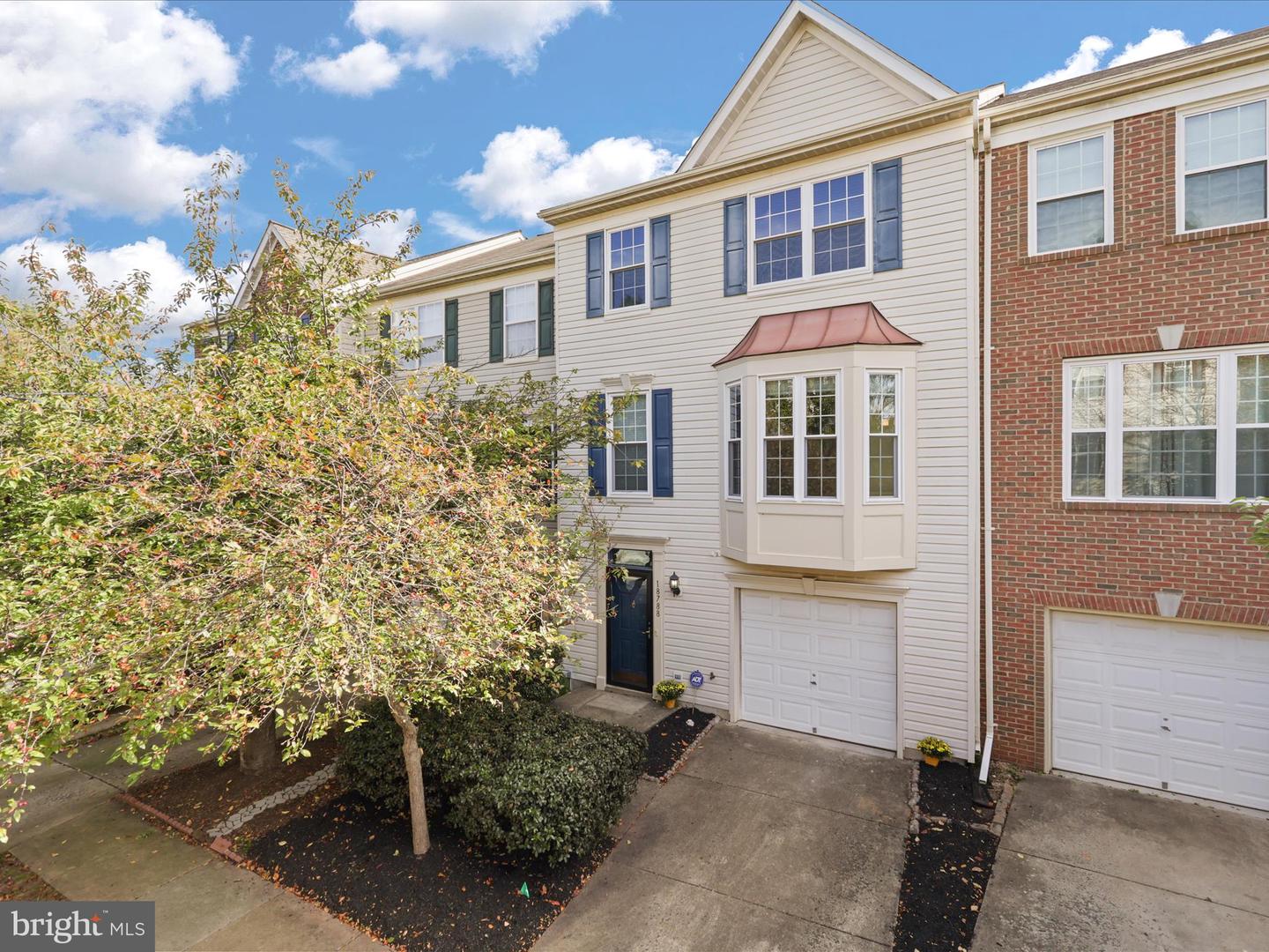 18788 TRIDENT SQ, LEESBURG, Virginia 20176, 3 Bedrooms Bedrooms, ,2 BathroomsBathrooms,Residential,For sale,18788 TRIDENT SQ,VALO2108510 MLS # VALO2108510