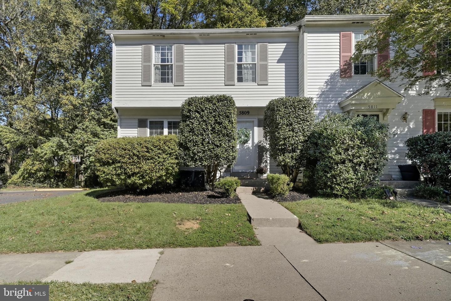 5809 WOOD POPPY CT, BURKE, Virginia 22015, 3 Bedrooms Bedrooms, ,2 BathroomsBathrooms,Residential,For sale,5809 WOOD POPPY CT,VAFX2273454 MLS # VAFX2273454