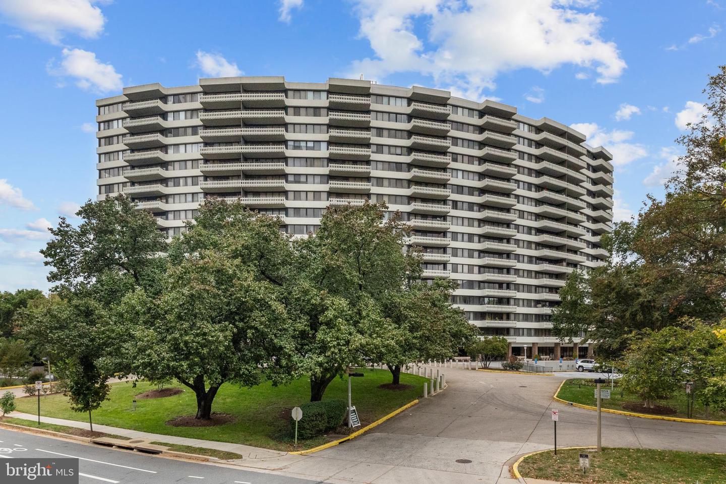 6301 STEVENSON AVE #1517 AND 1515, ALEXANDRIA, Virginia 22304, 4 Bedrooms Bedrooms, ,3 BathroomsBathrooms,Residential,For sale,6301 STEVENSON AVE #1517 AND 1515,VAAX2050686 MLS # VAAX2050686