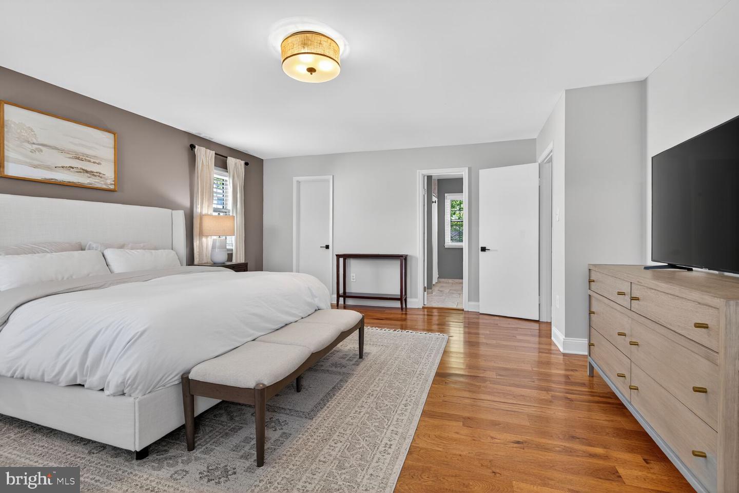2607 WASHINGTON BLVD, ARLINGTON, Virginia 22201, 3 Bedrooms Bedrooms, ,2 BathroomsBathrooms,Residential,For sale,2607 WASHINGTON BLVD,VAAR2064764 MLS # VAAR2064764