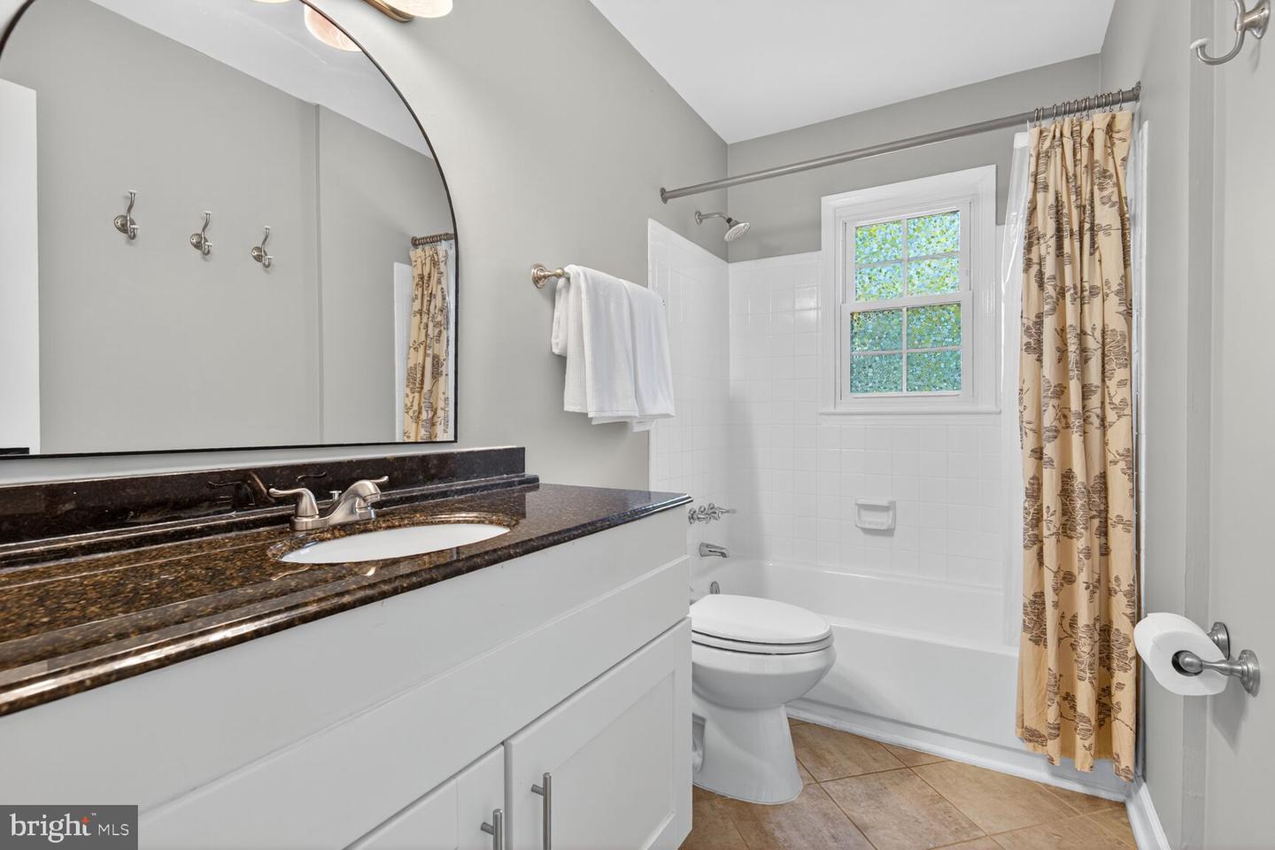 2607 WASHINGTON BLVD, ARLINGTON, Virginia 22201, 3 Bedrooms Bedrooms, ,2 BathroomsBathrooms,Residential,For sale,2607 WASHINGTON BLVD,VAAR2064764 MLS # VAAR2064764