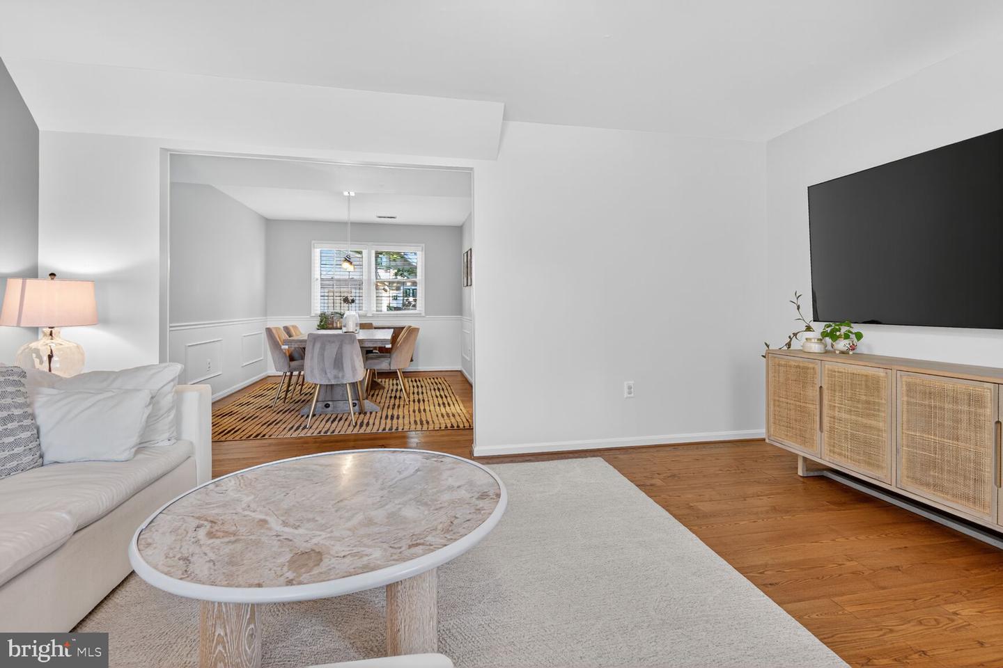 2607 WASHINGTON BLVD, ARLINGTON, Virginia 22201, 3 Bedrooms Bedrooms, ,2 BathroomsBathrooms,Residential,For sale,2607 WASHINGTON BLVD,VAAR2064764 MLS # VAAR2064764