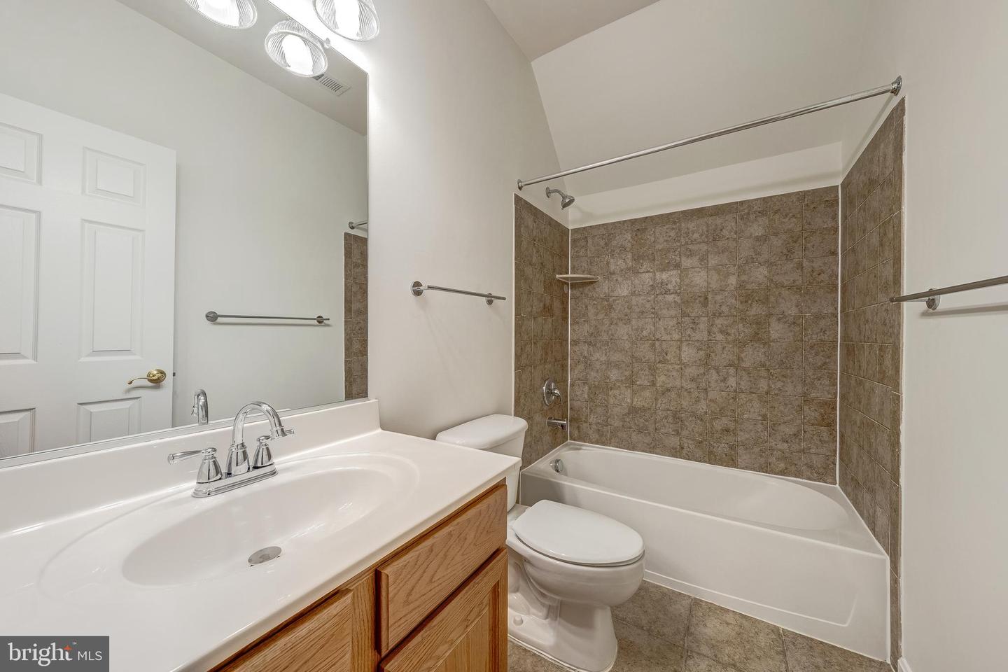 43625 MERCHANT MILL TER, LEESBURG, Virginia 20176, 3 Bedrooms Bedrooms, ,3 BathroomsBathrooms,Residential,For sale,43625 MERCHANT MILL TER,VALO2108614 MLS # VALO2108614