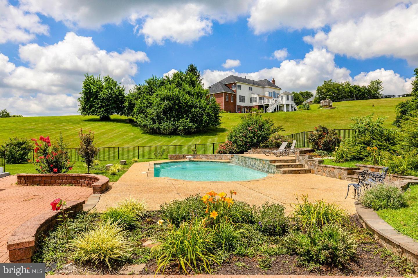 40870 BEECHNUT RD, LEESBURG, Virginia 20175, 4 Bedrooms Bedrooms, ,4 BathroomsBathrooms,Residential,For sale,40870 BEECHNUT RD,VALO2108718 MLS # VALO2108718