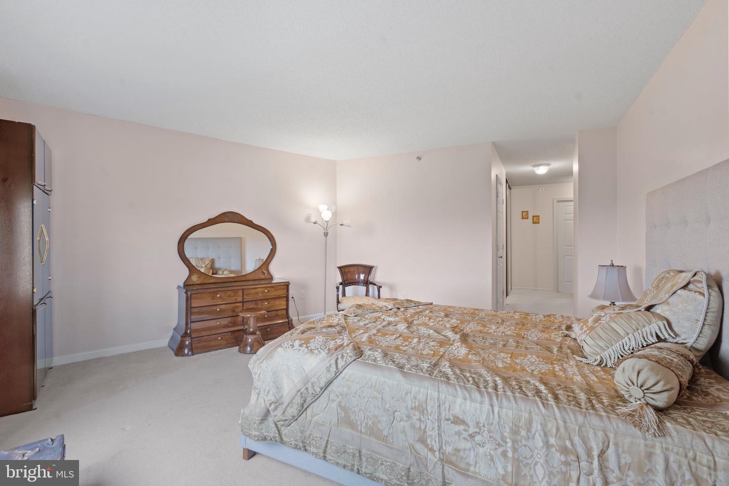 19385 CYPRESS RIDGE TER #914, LEESBURG, Virginia 20176, 2 Bedrooms Bedrooms, ,2 BathroomsBathrooms,Residential,For sale,19385 CYPRESS RIDGE TER #914,VALO2108840 MLS # VALO2108840