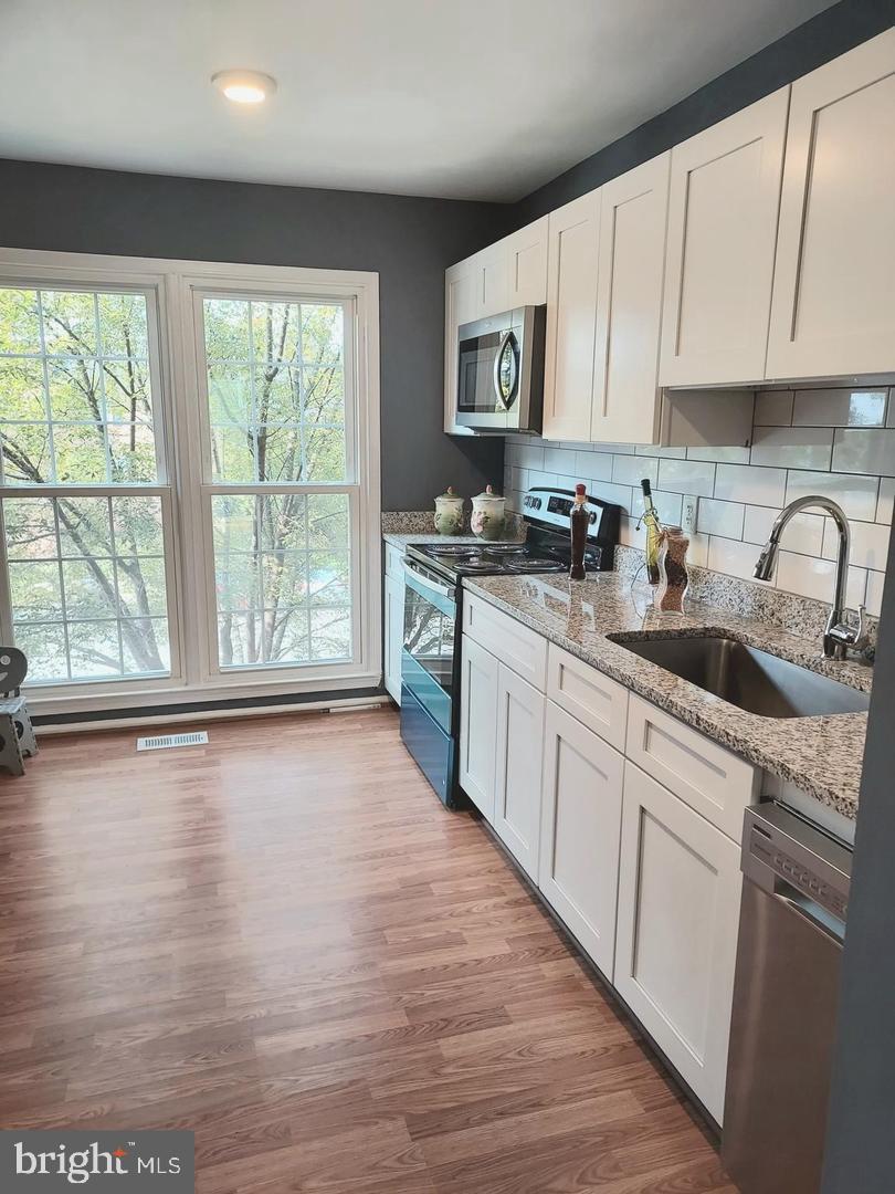 1081 TOTTENHAM CT, STERLING, Virginia 20164, 3 Bedrooms Bedrooms, ,2 BathroomsBathrooms,Residential,For sale,1081 TOTTENHAM CT,VALO2108938 MLS # VALO2108938