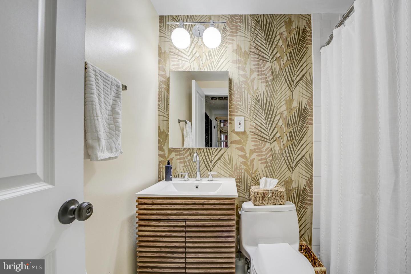 1669 COLUMBIA RD NW #304, WASHINGTON, District Of Columbia 20009, 1 Bedroom Bedrooms, ,1 BathroomBathrooms,Residential,For sale,1669 COLUMBIA RD NW #304,DCDC2227126 MLS # DCDC2227126