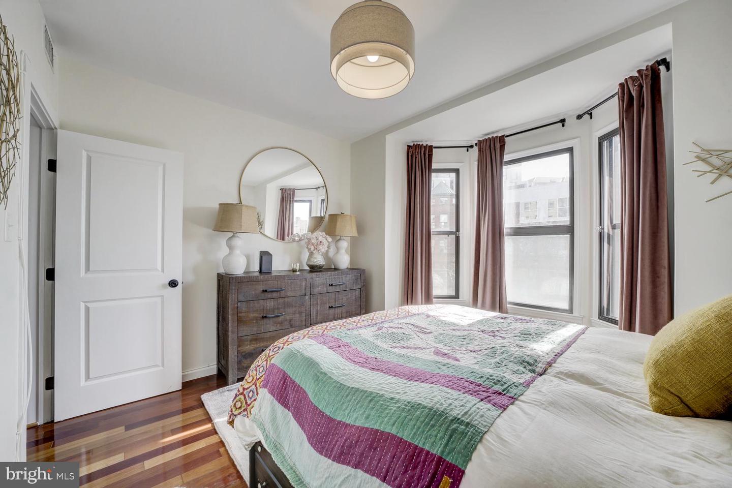 1669 COLUMBIA RD NW #304, WASHINGTON, District Of Columbia 20009, 1 Bedroom Bedrooms, ,1 BathroomBathrooms,Residential,For sale,1669 COLUMBIA RD NW #304,DCDC2227126 MLS # DCDC2227126