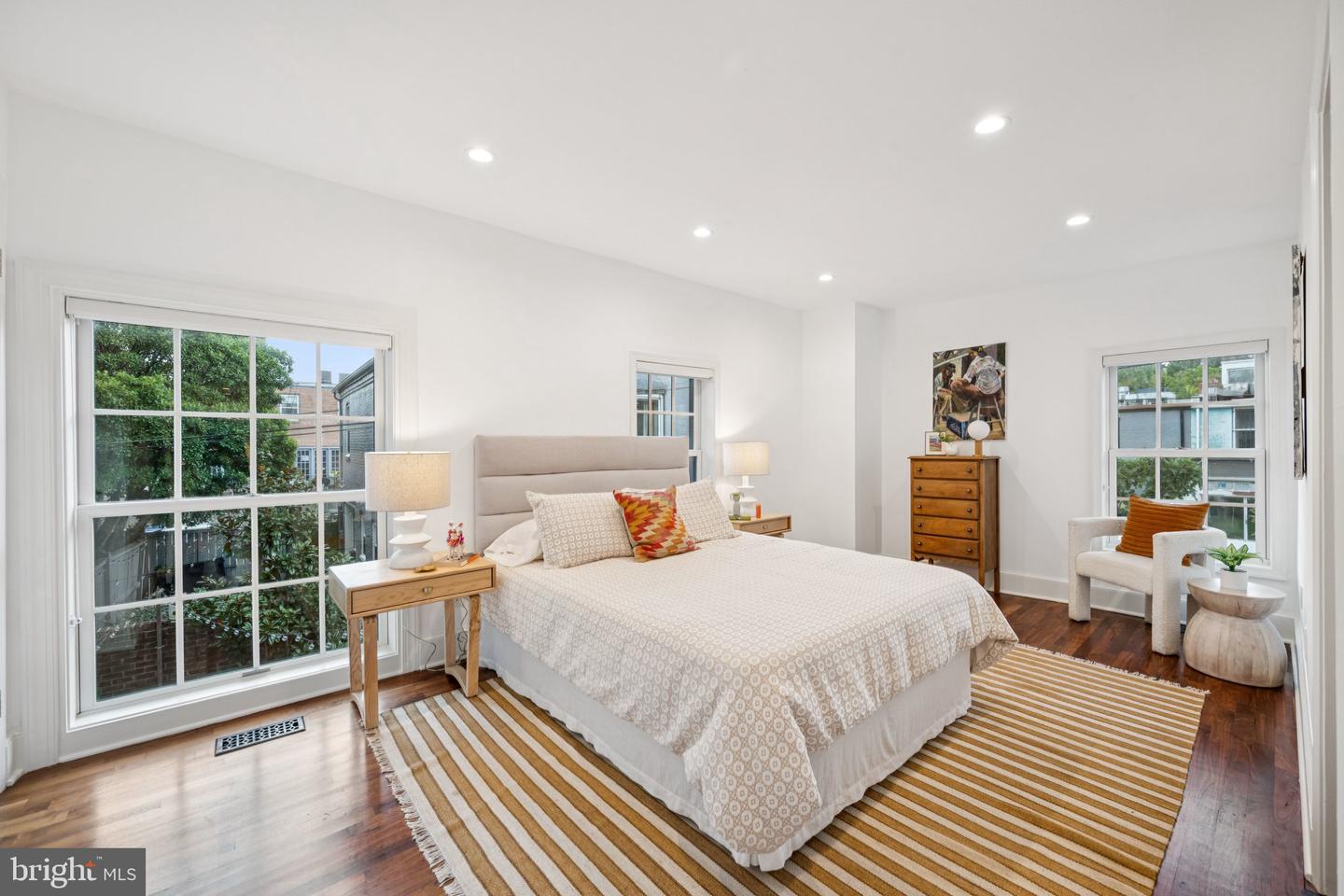 1 DERBY LN SE, WASHINGTON, District Of Columbia 20003, 2 Bedrooms Bedrooms, ,2 BathroomsBathrooms,Residential,For sale,1 DERBY LN SE,DCDC2227144 MLS # DCDC2227144