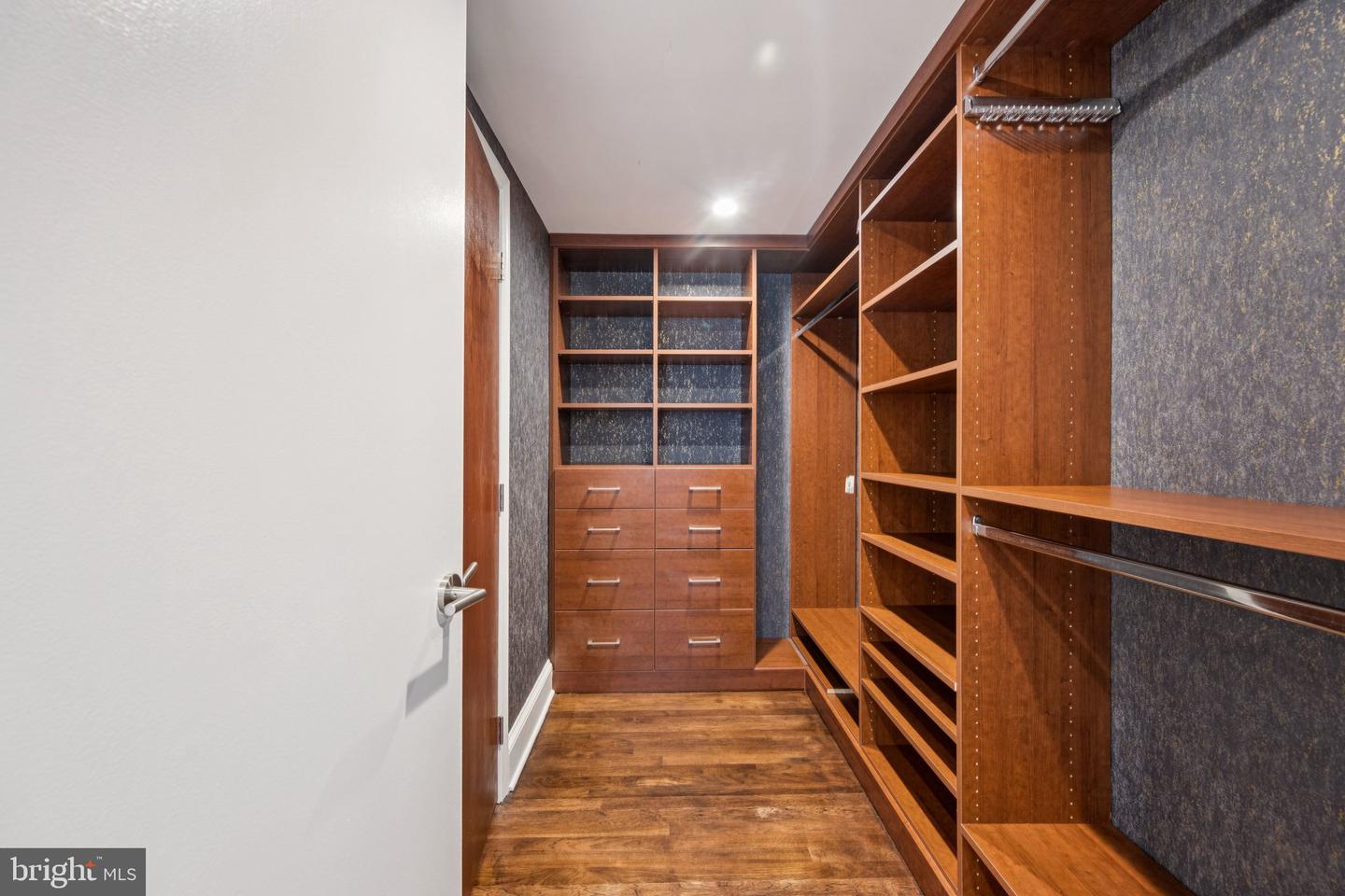 1 DERBY LN SE, WASHINGTON, District Of Columbia 20003, 2 Bedrooms Bedrooms, ,2 BathroomsBathrooms,Residential,For sale,1 DERBY LN SE,DCDC2227144 MLS # DCDC2227144
