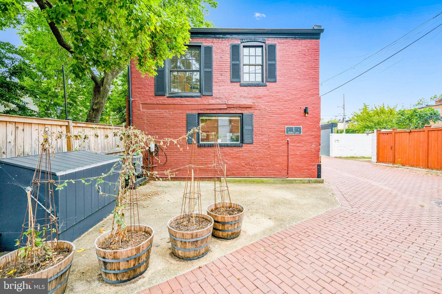 1 DERBY LN SE, WASHINGTON, District Of Columbia 20003, 2 Bedrooms Bedrooms, ,2 BathroomsBathrooms,Residential,For sale,1 DERBY LN SE,DCDC2227144 MLS # DCDC2227144