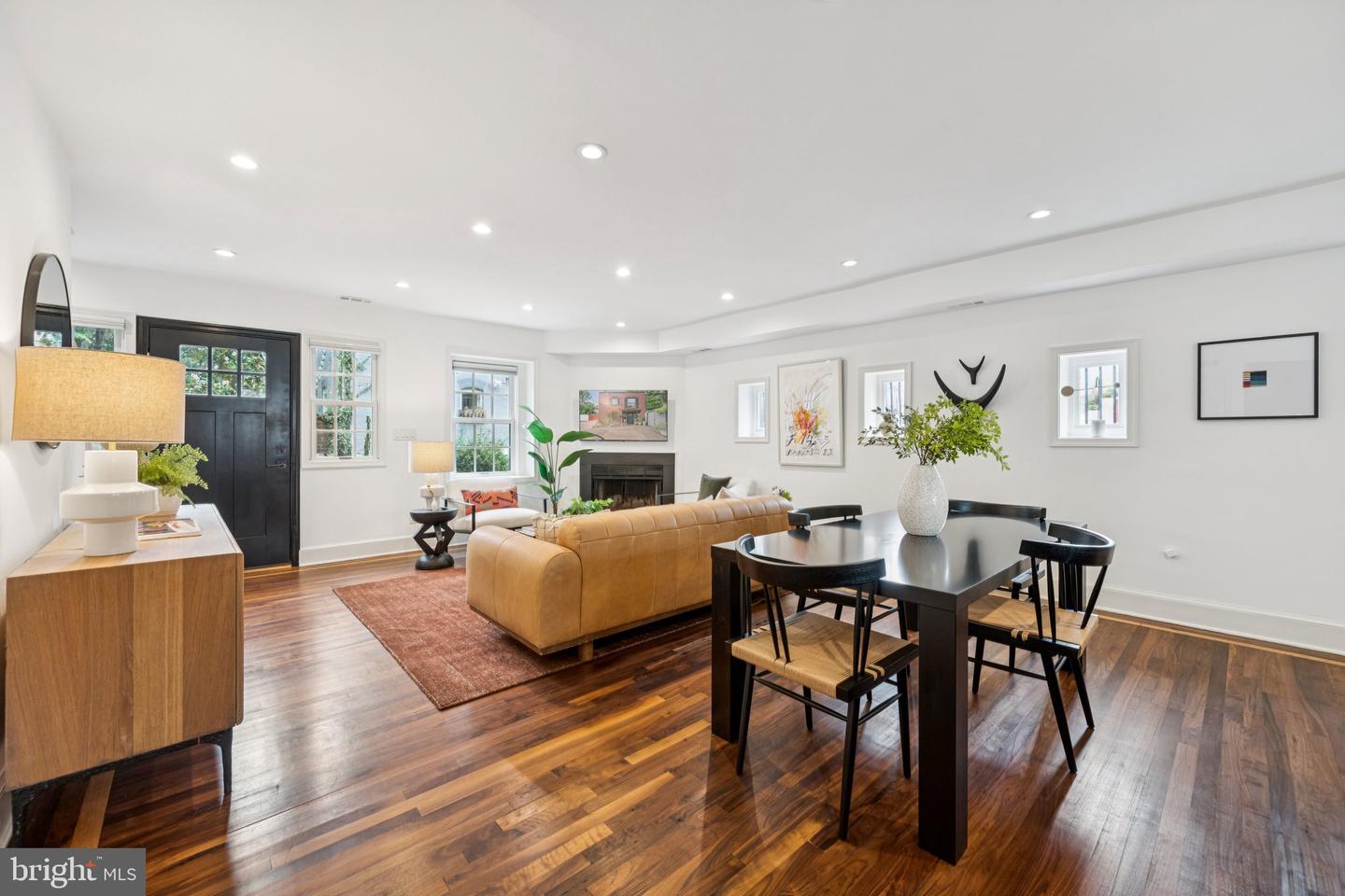 1 DERBY LN SE, WASHINGTON, District Of Columbia 20003, 2 Bedrooms Bedrooms, ,2 BathroomsBathrooms,Residential,For sale,1 DERBY LN SE,DCDC2227144 MLS # DCDC2227144
