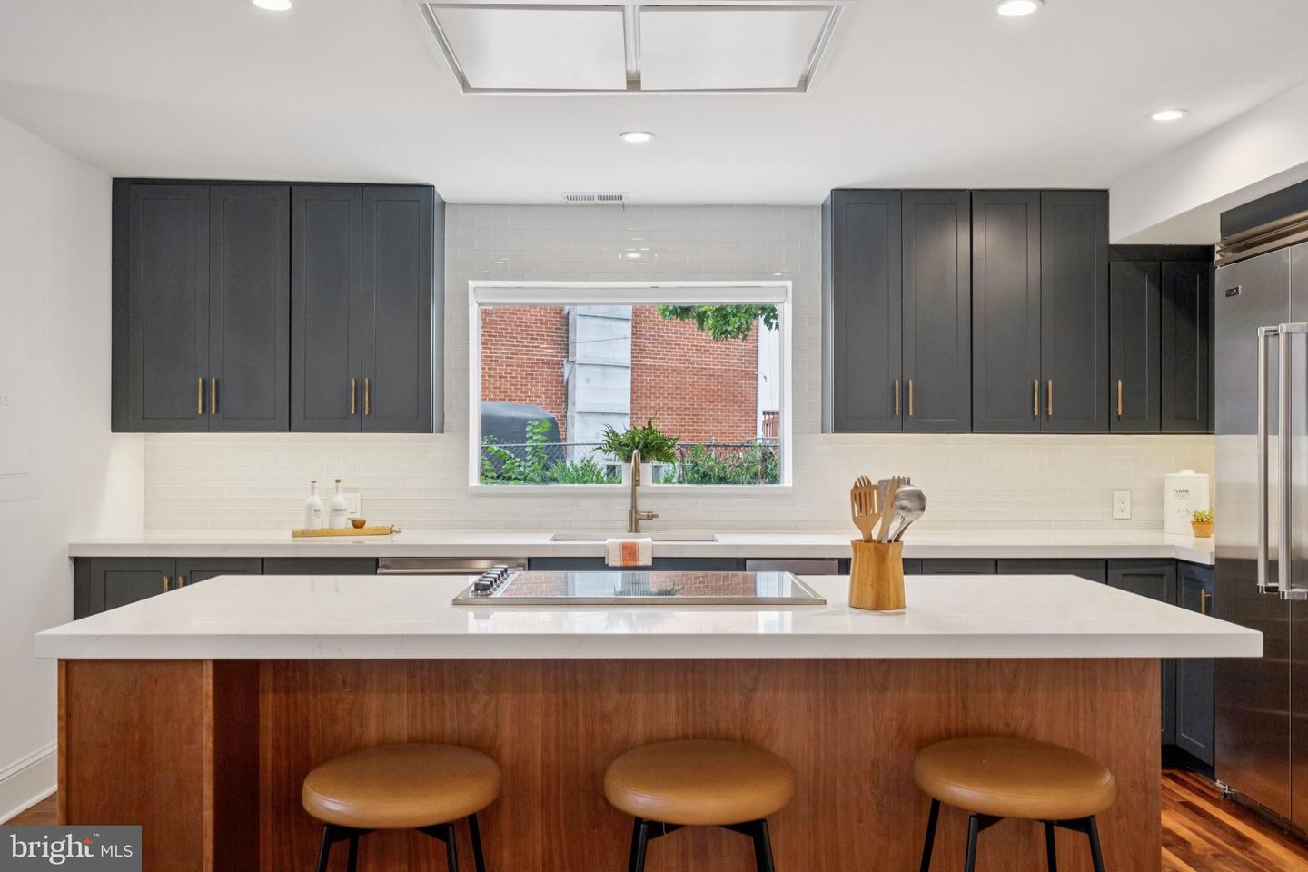 1 DERBY LN SE, WASHINGTON, District Of Columbia 20003, 2 Bedrooms Bedrooms, ,2 BathroomsBathrooms,Residential,For sale,1 DERBY LN SE,DCDC2227144 MLS # DCDC2227144
