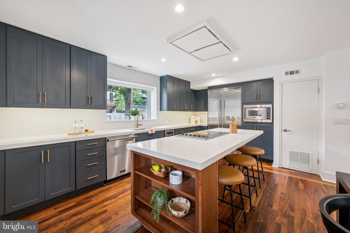 1 DERBY LN SE, WASHINGTON, District Of Columbia 20003, 2 Bedrooms Bedrooms, ,2 BathroomsBathrooms,Residential,For sale,1 DERBY LN SE,DCDC2227144 MLS # DCDC2227144